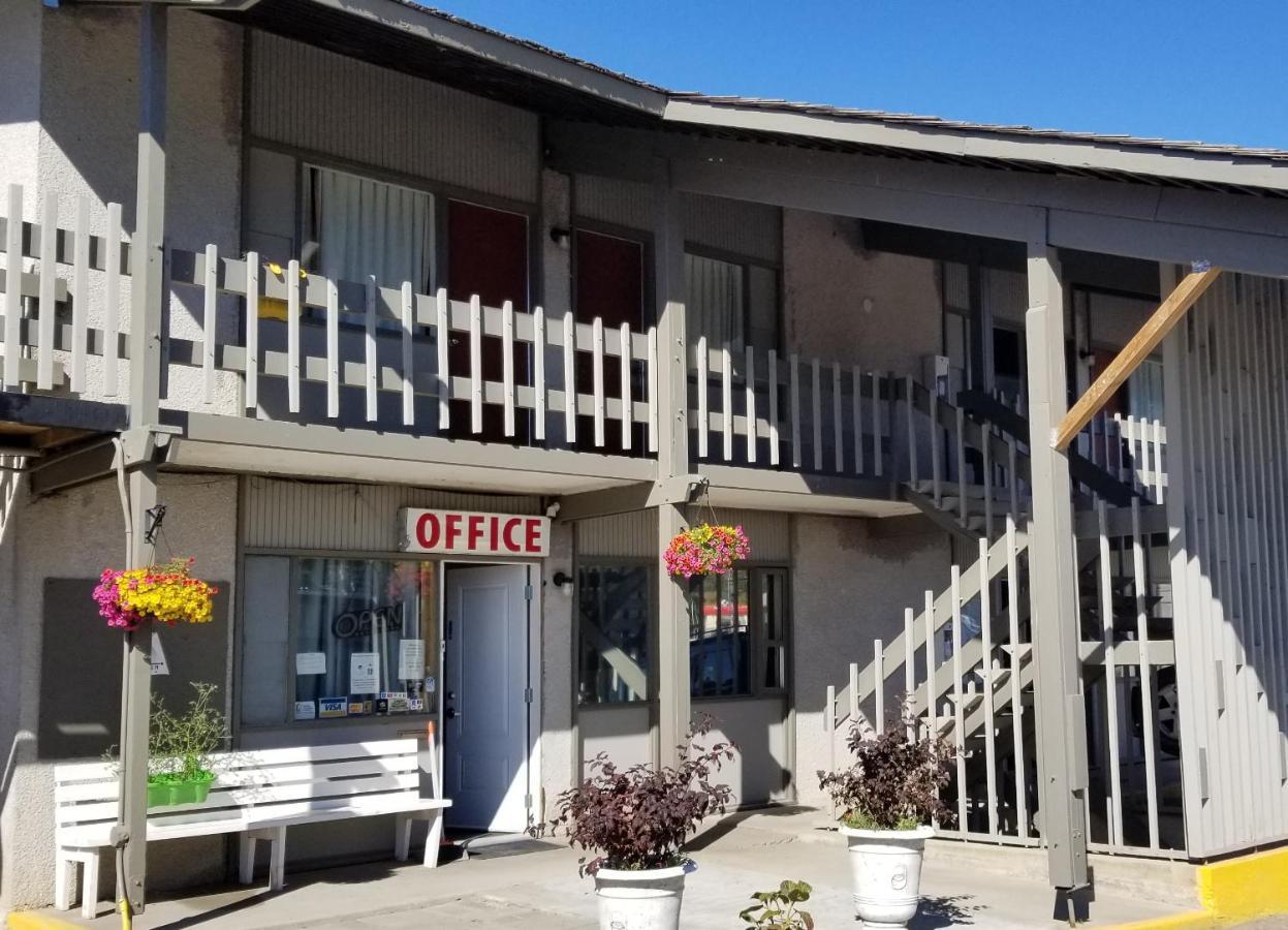 Slumber Lodge Williams Lake Exterior foto